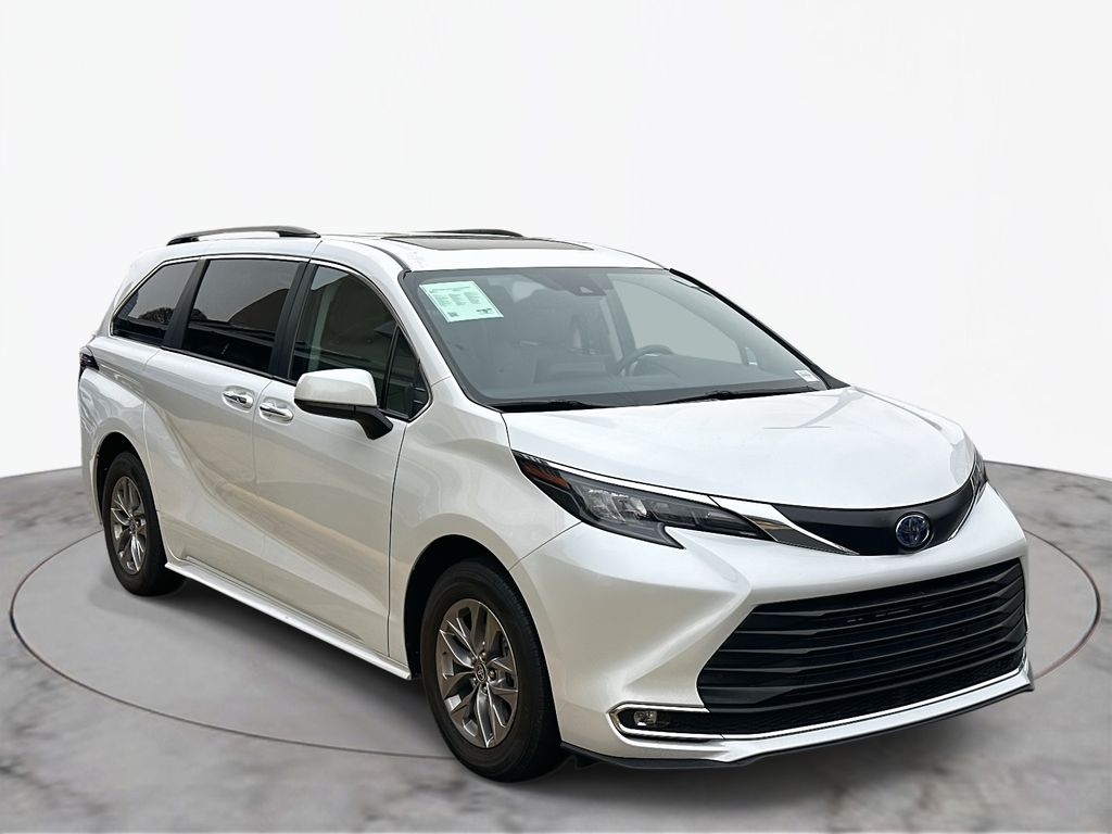 Thumbnail: 2024 Toyota Sienna - 5