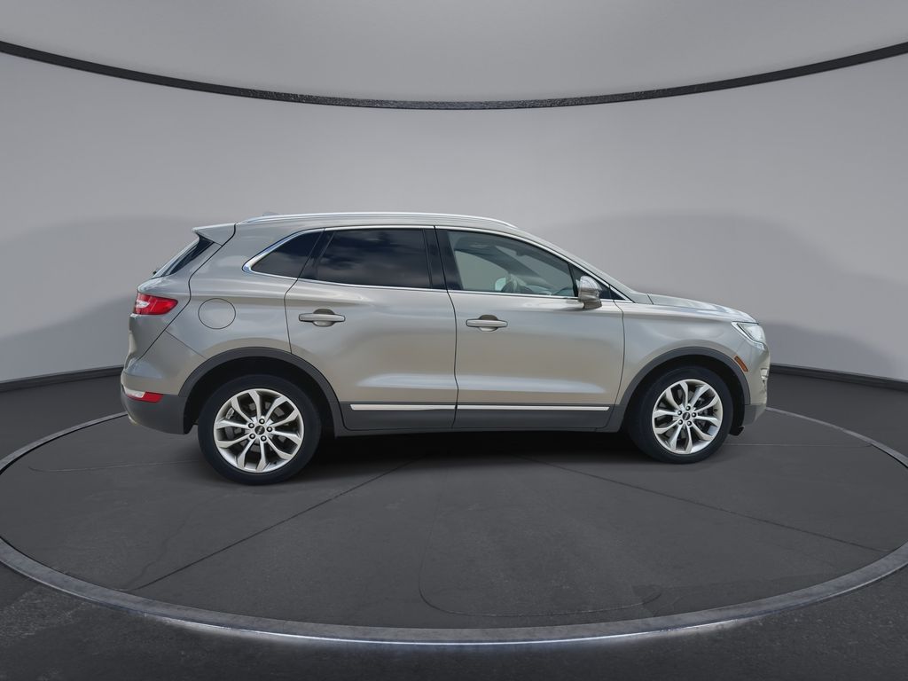 Thumbnail: 2017 Lincoln MKC - 9