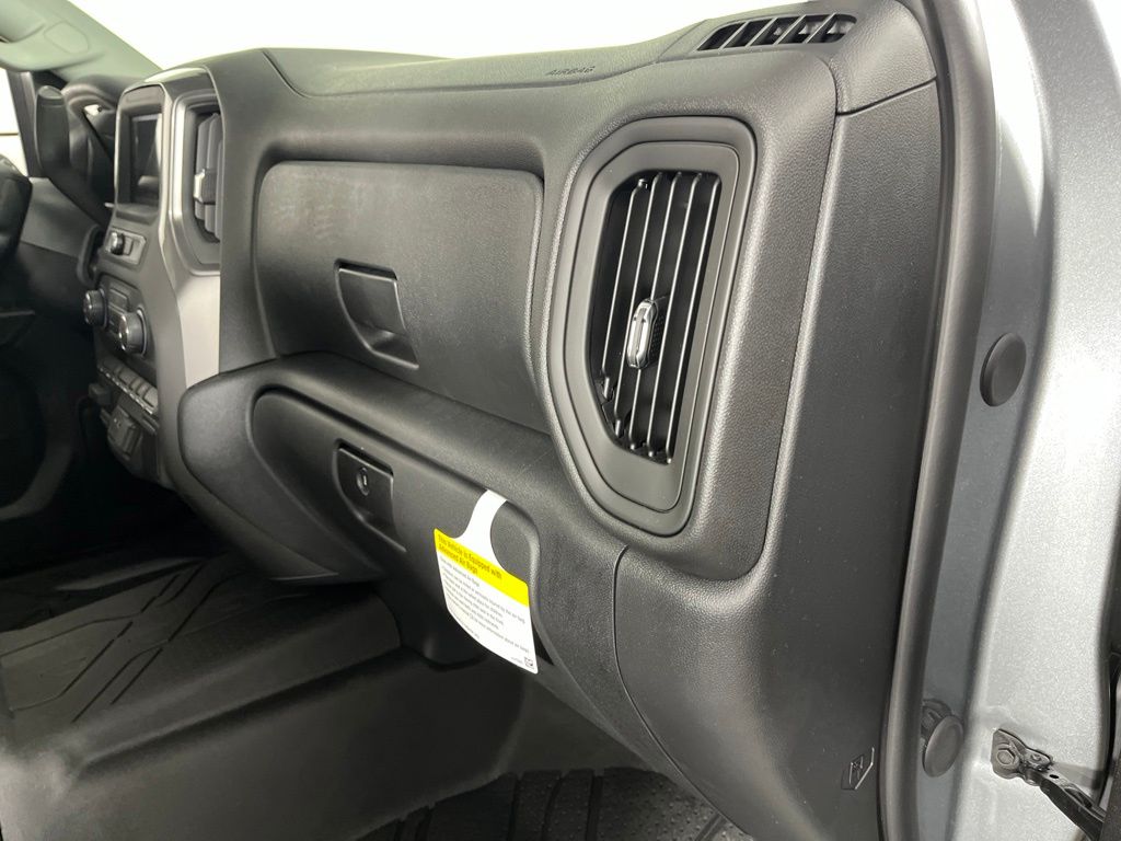 Thumbnail: 2026 Chevrolet Silverado 2500 - 10