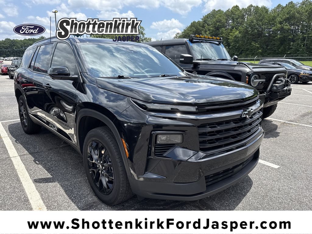 Mosaic Black Metallic 2026 Chevrolet Traverse SUV / Crossover Front-Wheel Drive 8-Speed Automatic