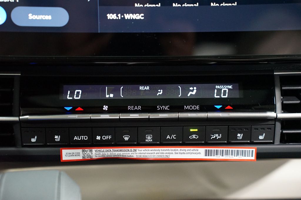 Thumbnail: 2026 Toyota Sienna - 21