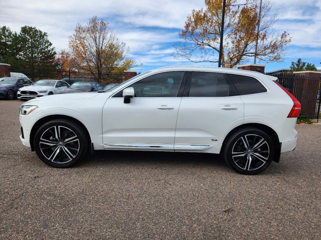 2019 Volvo XC60 T5 R-Design 4