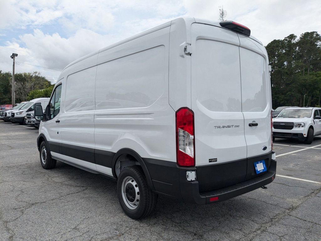 2025 Ford Transit 250