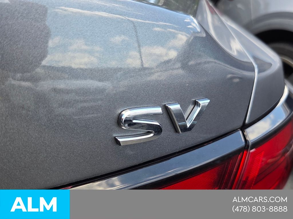Used 2024 Gray Nissan SV image 14