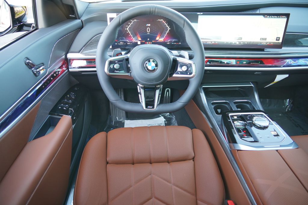Thumbnail: 2026 BMW 7 Series - 15