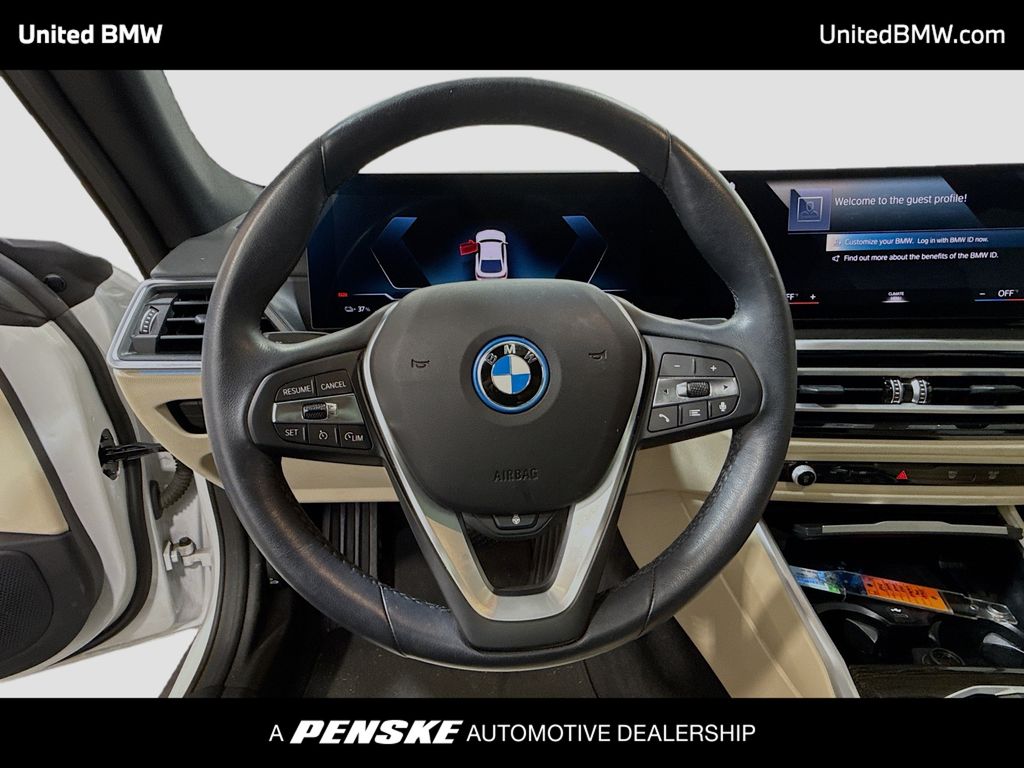 Thumbnail: 2023 BMW i4 - 6