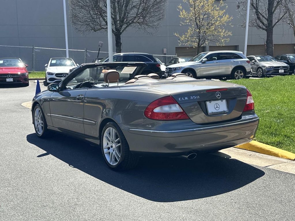 Thumbnail: 2009 Mercedes-Benz CLK - 25