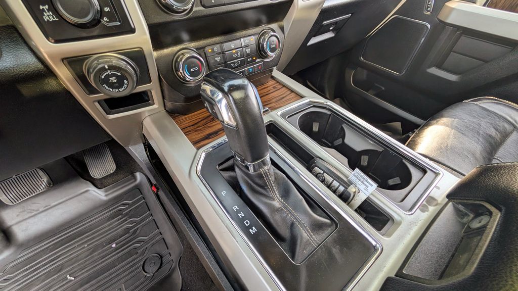 Used 2019 Ford F-150 Lariat 4D SuperCrew