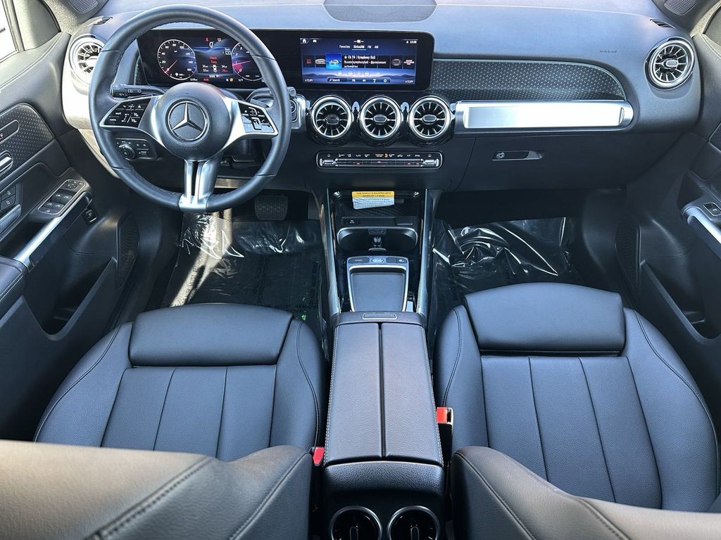 2024 Mercedes-Benz GLB GLB 250 27