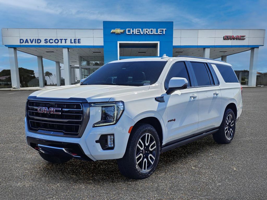 2023 GMC Yukon XL AT4 4WD