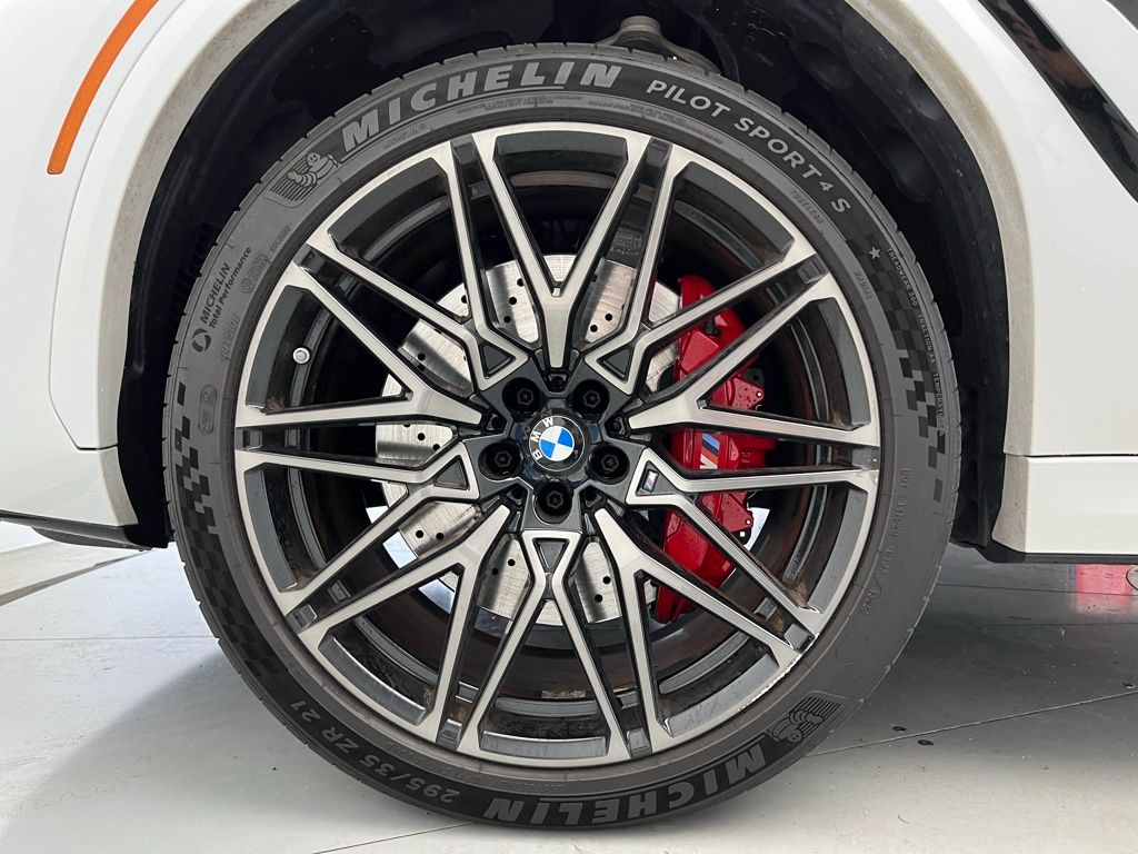 Thumbnail: 2022 BMW X6 - 24