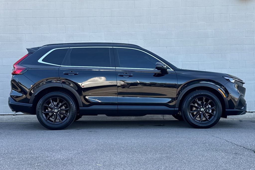 View vehicle photo 6