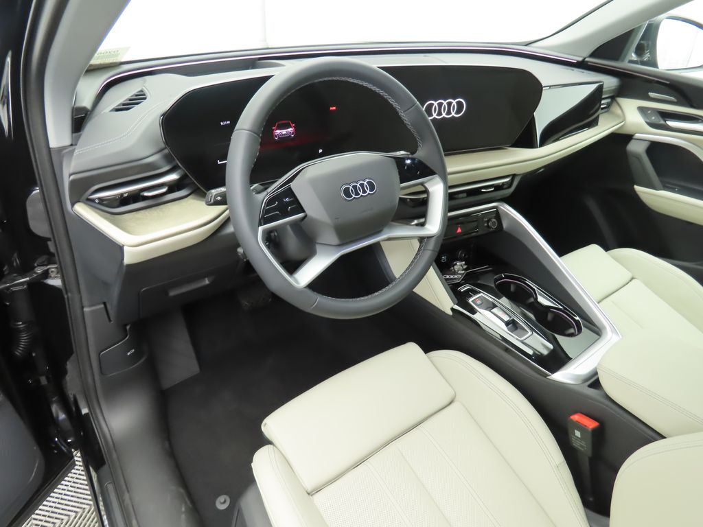 Thumbnail: 2025 Audi Q5 - 10