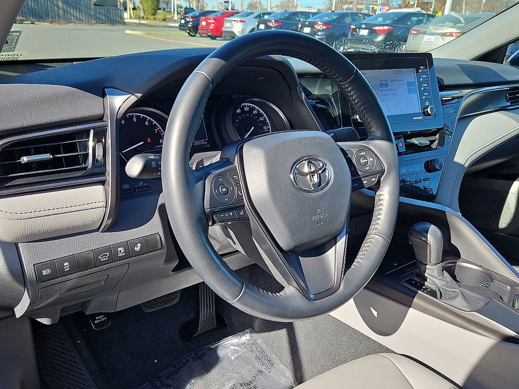 Thumbnail: 2021 Toyota Camry - 27