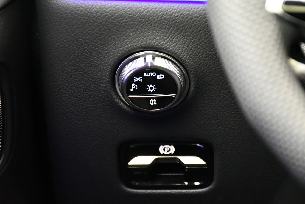 Thumbnail: 2026 Mercedes-Benz GLC - 22