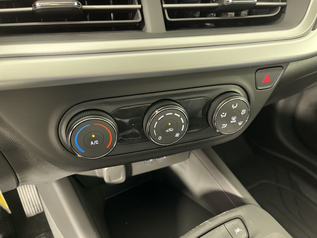 Thumbnail: 2026 Chevrolet Trax - 29