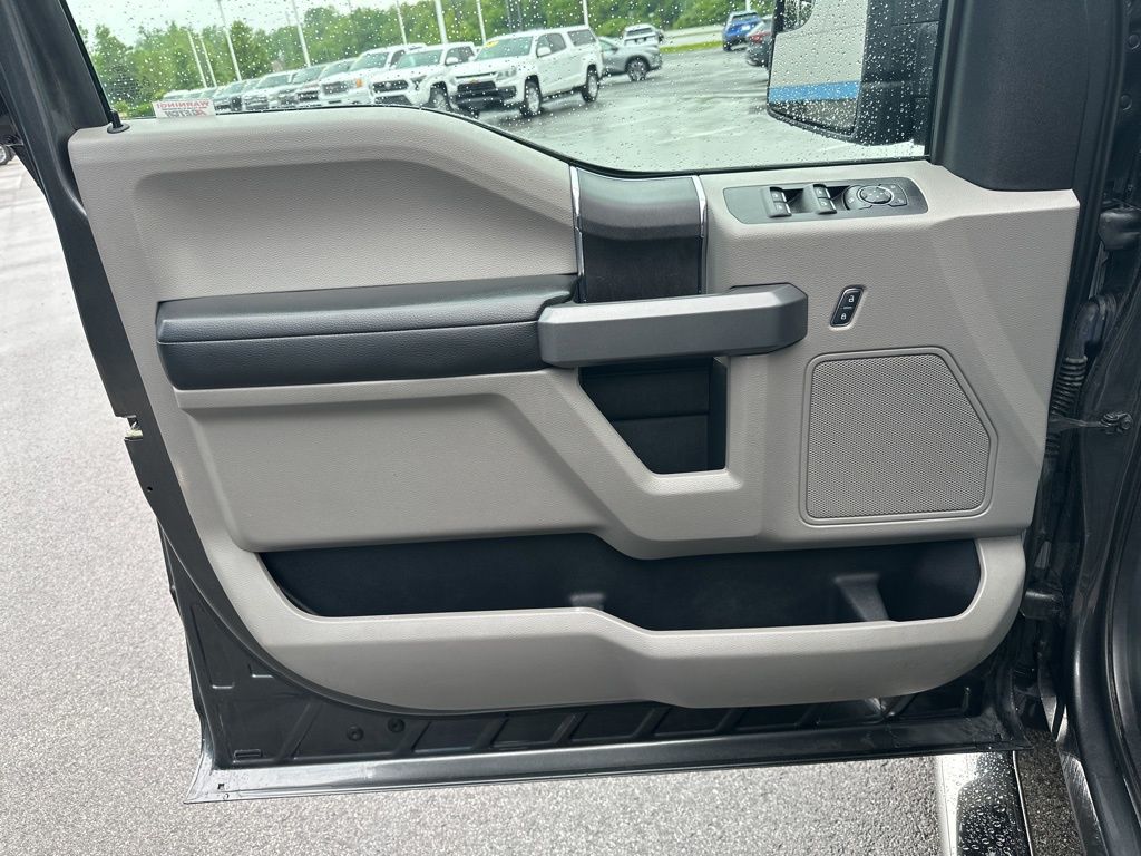 2018 Ford F-150 XLT photo