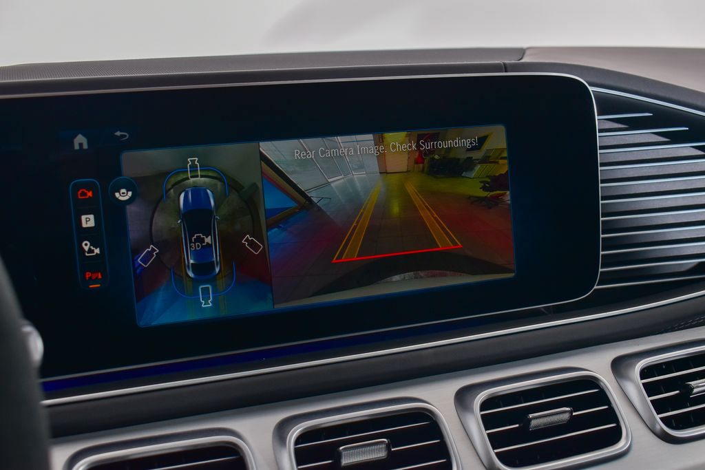 Thumbnail: 2025 Mercedes-Benz GLE - 16