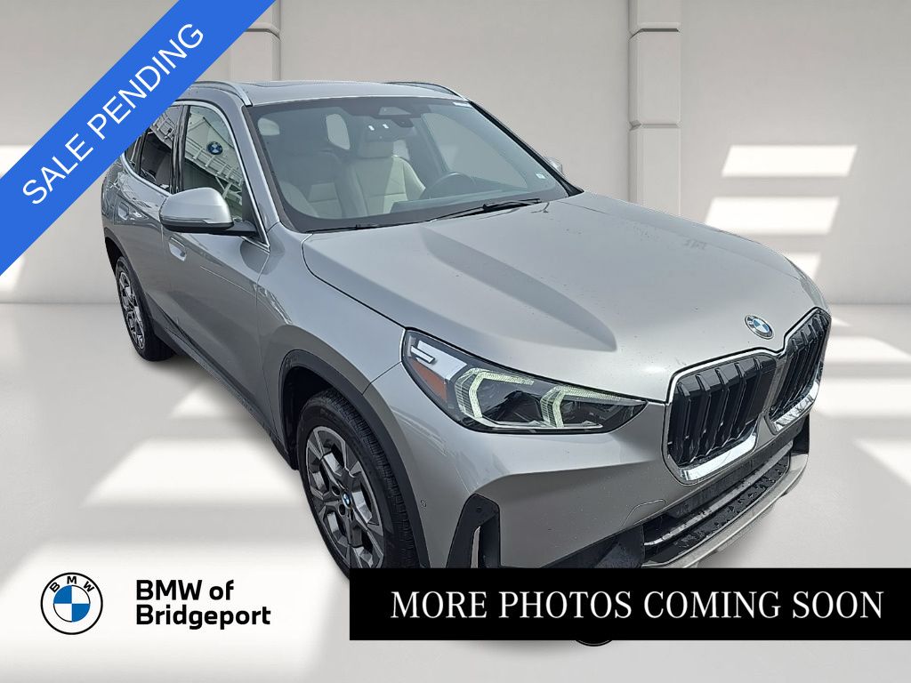 Space Silver Metallic 2023 BMW X1 xDrive28i AWD SUV / Crossover All-Wheel Drive 7-Speed Automatic