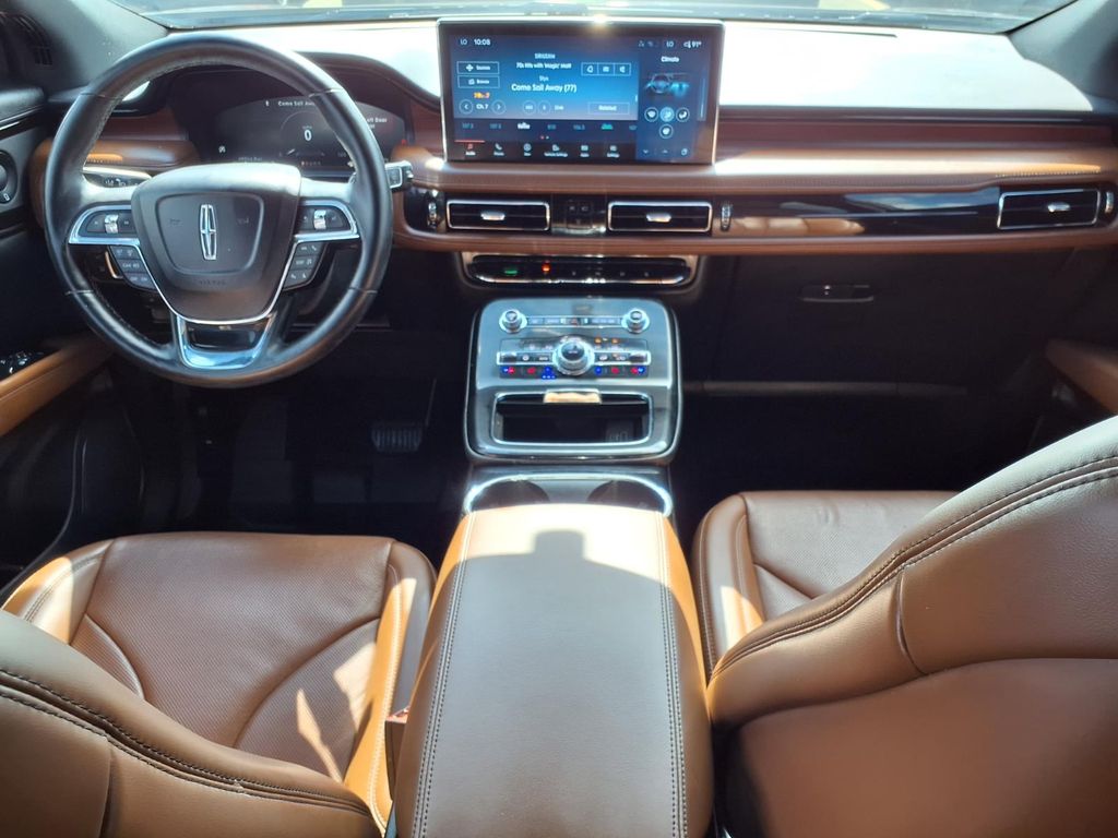 2022 Lincoln Nautilus Reserve Green at Emmons Autoplex
