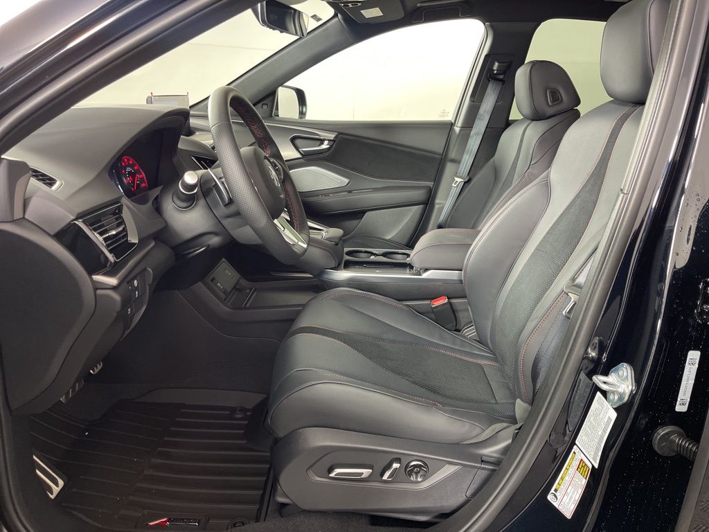 Thumbnail: 2025 Acura RDX - 24