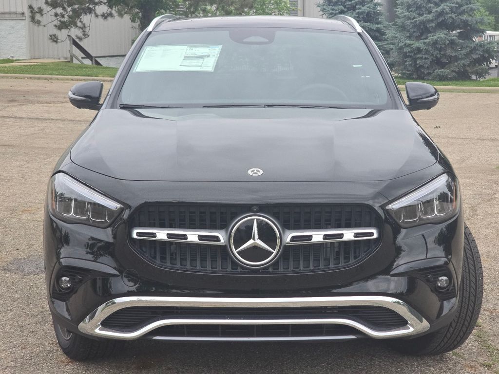 New 2026 Black Mercedes-Benz GLA 250 image 10