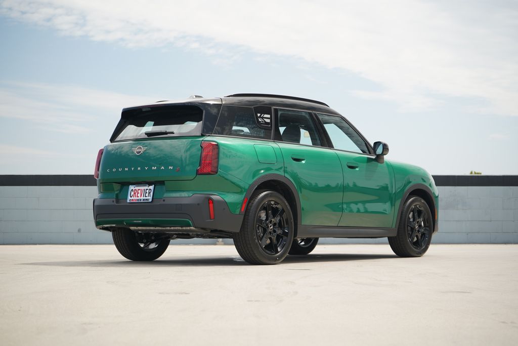 Thumbnail: 2027 MINI Cooper Countryman - 3