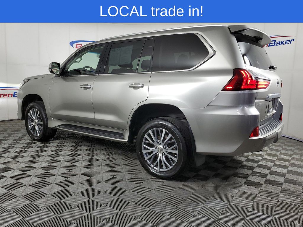 2018 Lexus LX 570 3