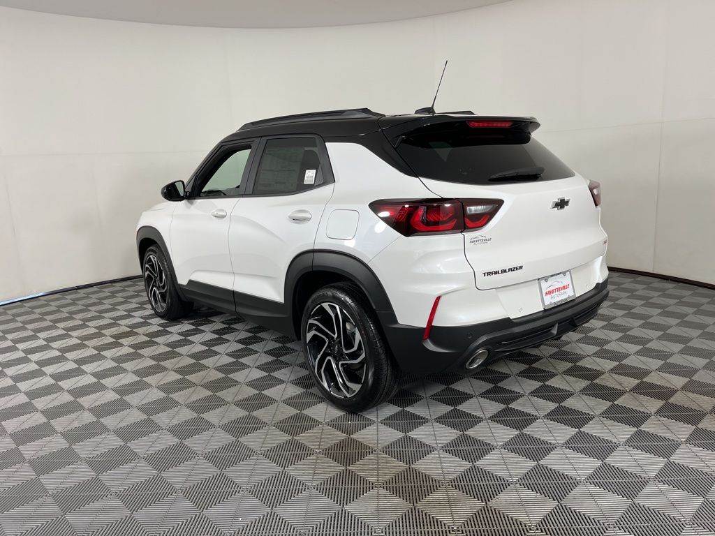 2025 Chevrolet TrailBlazer RS 3
