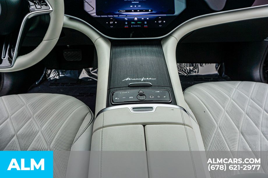 Used 2024 Red Mercedes-Benz 580 image 42