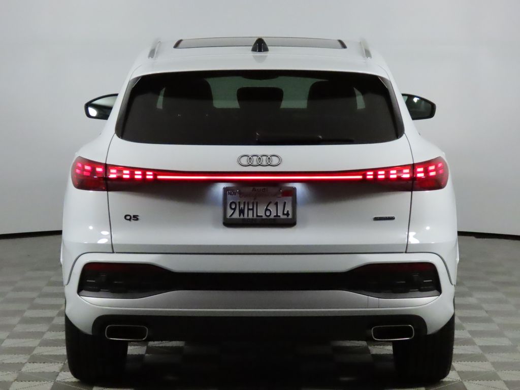 Thumbnail: 2025 Audi Q5 - 4