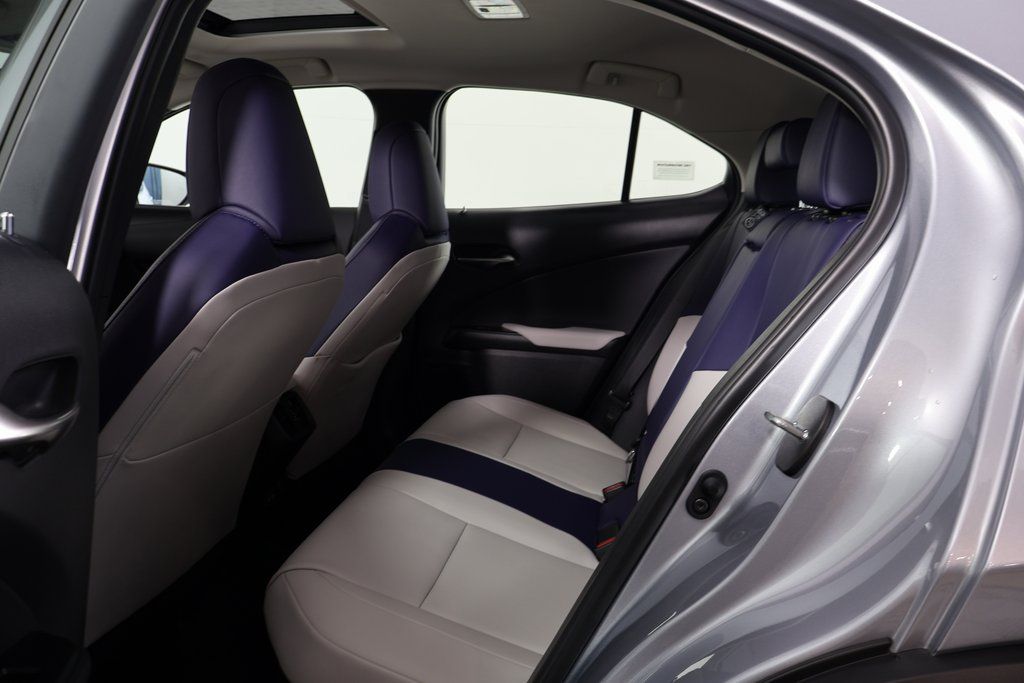 Thumbnail: 2025 Lexus UX - 11