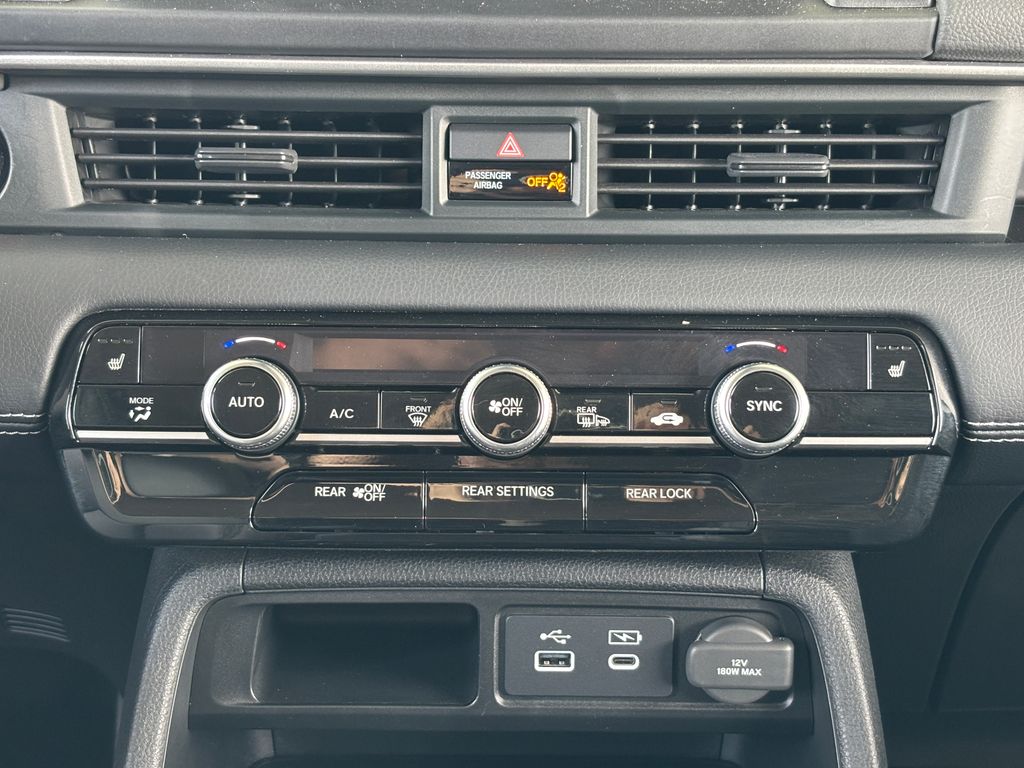 Thumbnail: 2024 Honda Pilot - 15