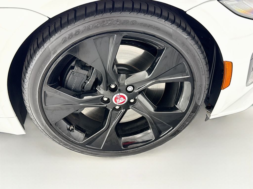 Thumbnail: 2024 Jaguar F-Type - 27