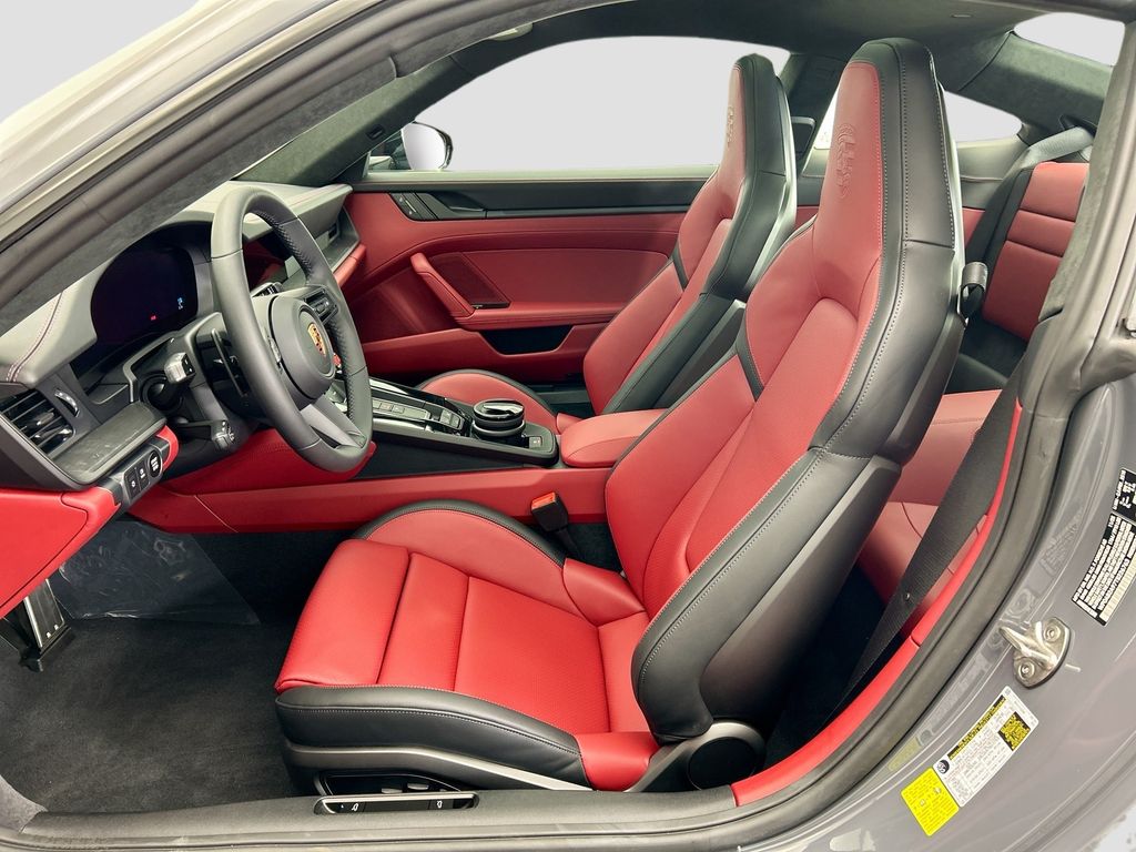 Thumbnail: 2026 Porsche 911 - 5