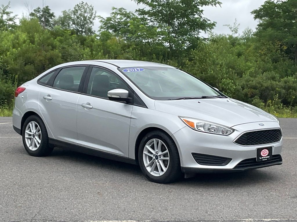 Ingot Silver 2017 Ford Focus Sedan Front-Wheel Drive 6-Speed Automatic