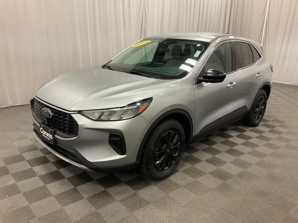 View vehicle photo 7