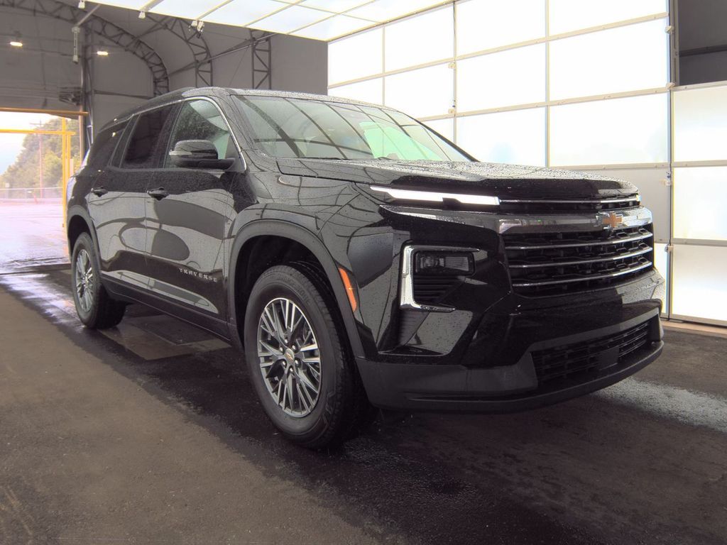 Mosaic Black Metallic 2026 Chevrolet Traverse SUV / Crossover Four-Wheel Drive 8-Speed Automatic