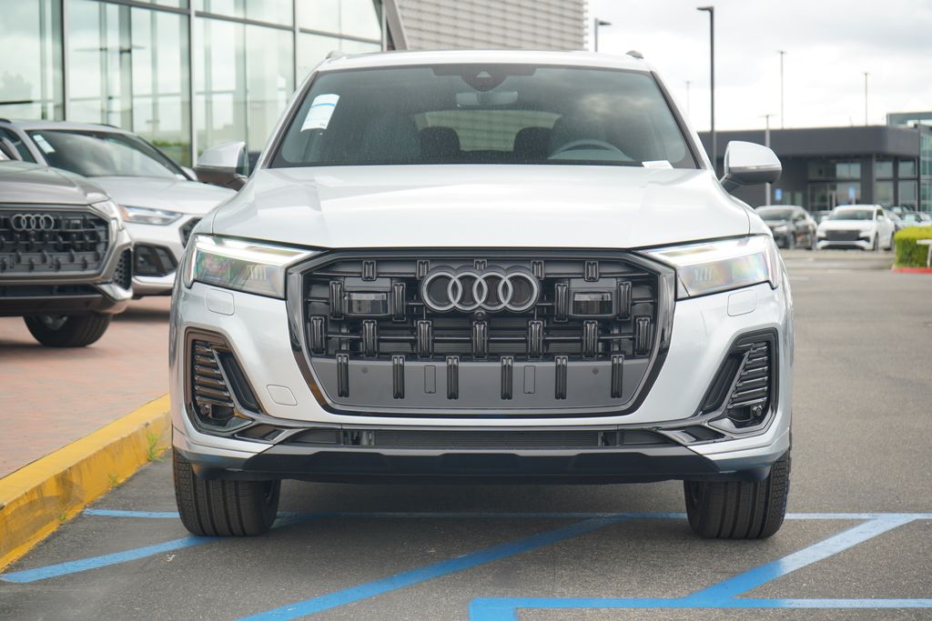 2025 Audi Q7  5