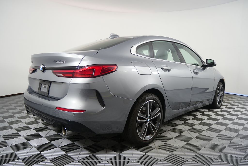 Thumbnail: 2024 BMW 2 Series - 3