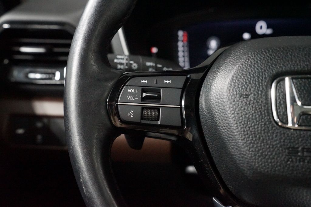 Thumbnail: 2023 Honda Pilot - 14