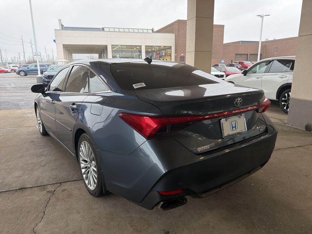 Thumbnail: 2021 Toyota Avalon - 3