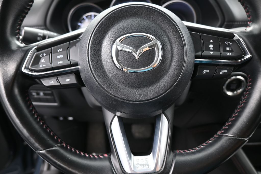 Used 2021 Polymetal Gray Mazda Carbon Edition image 31