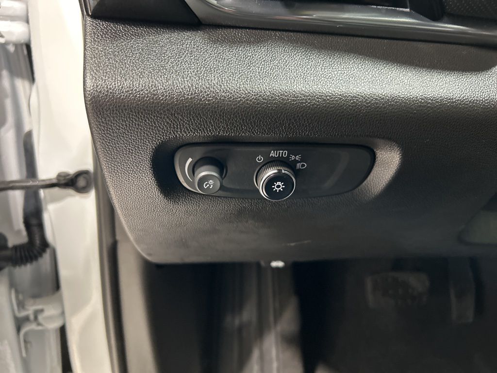 used 2023 Chevrolet Traverse car, priced at $37,380