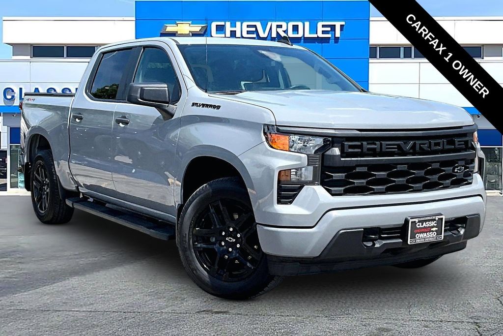 Slate Gray Metallic 2024 Chevrolet Silverado 1500 Pickup Truck Four-Wheel Drive 8-Speed Automatic