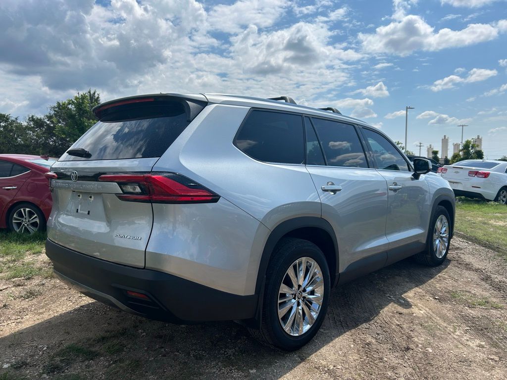 2024 Toyota Grand Highlander Platinum 3
