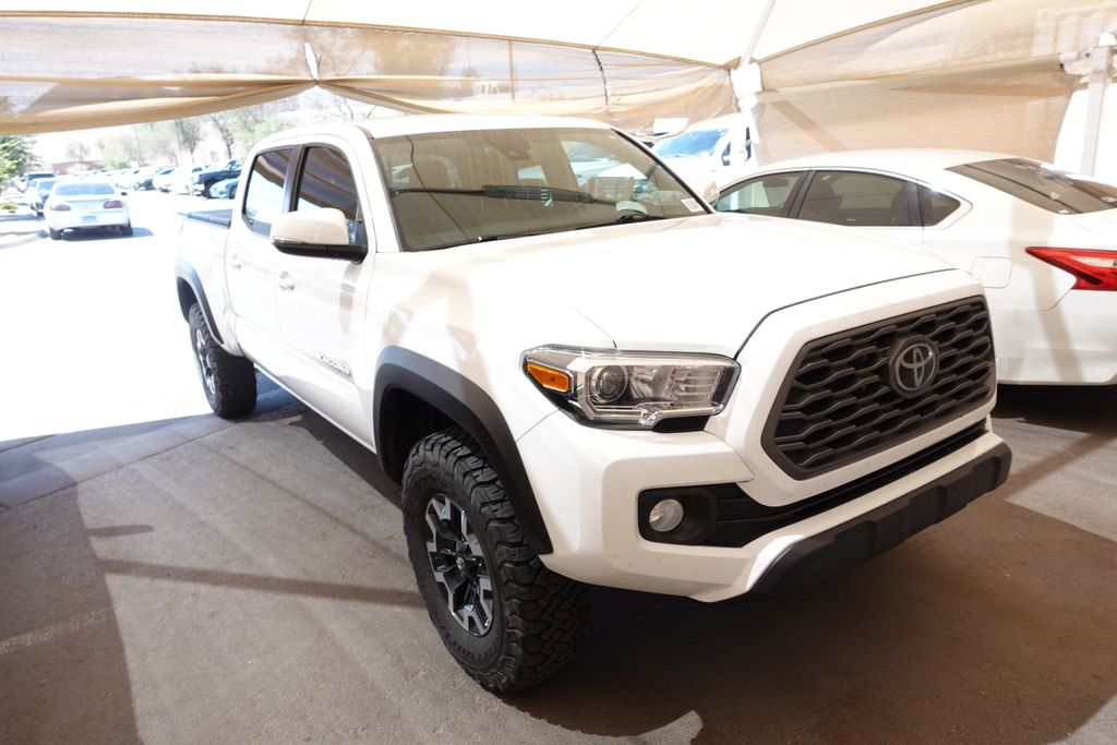 2023 Toyota Tacoma SR5 Double Cab 4WD V6 Auto LB's photo