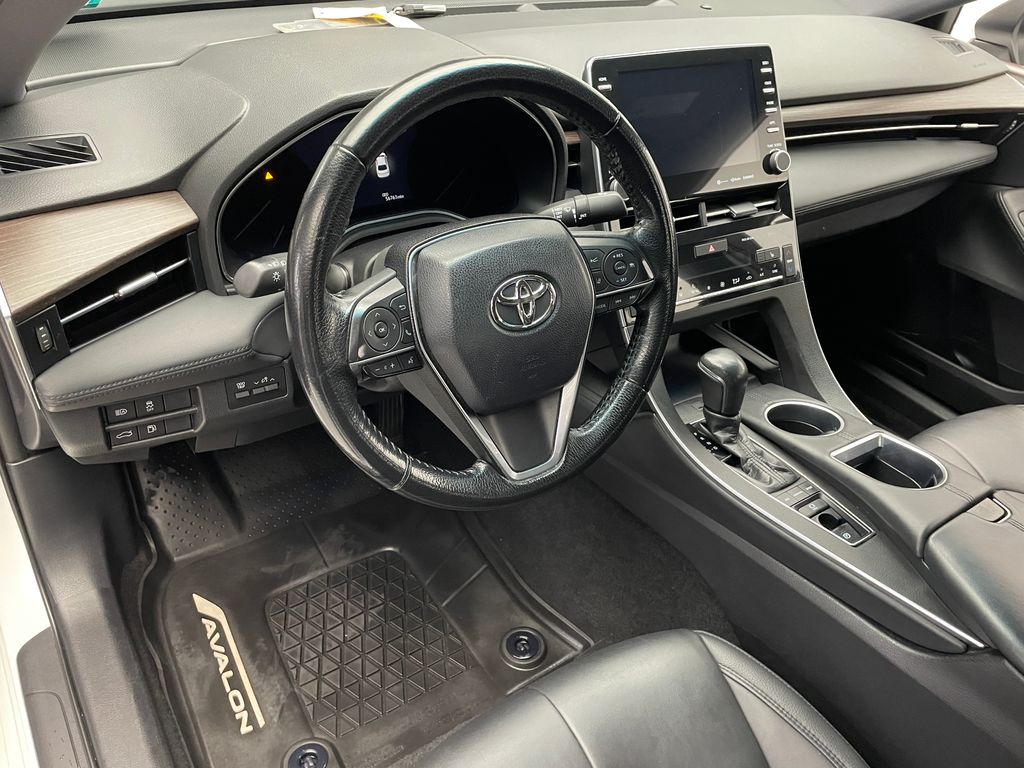 Thumbnail: 2019 Toyota Avalon - 11