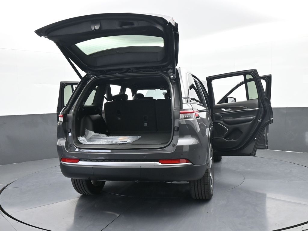 New 2026 Baltic Gray Metallic Clearcoat Jeep Limited image 60