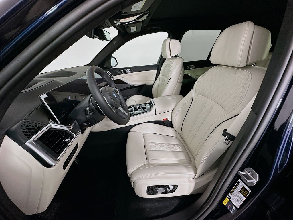 Thumbnail: 2026 BMW X5 - 16